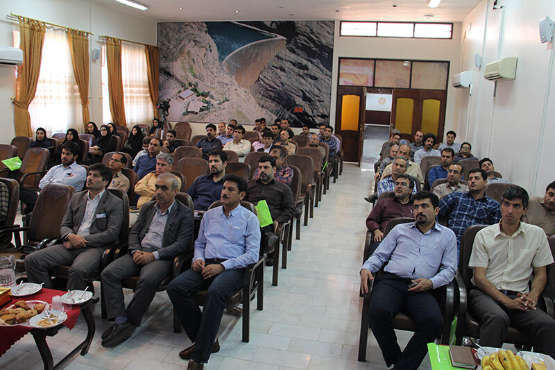 برگزاری سمینار پهنه بندی خطر زلزله در سد و نیروگاه دز