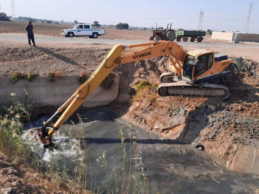 اتمام عملیات لایروبی دهانه کالورت های تقاطع کانال های k5,k6,k8   