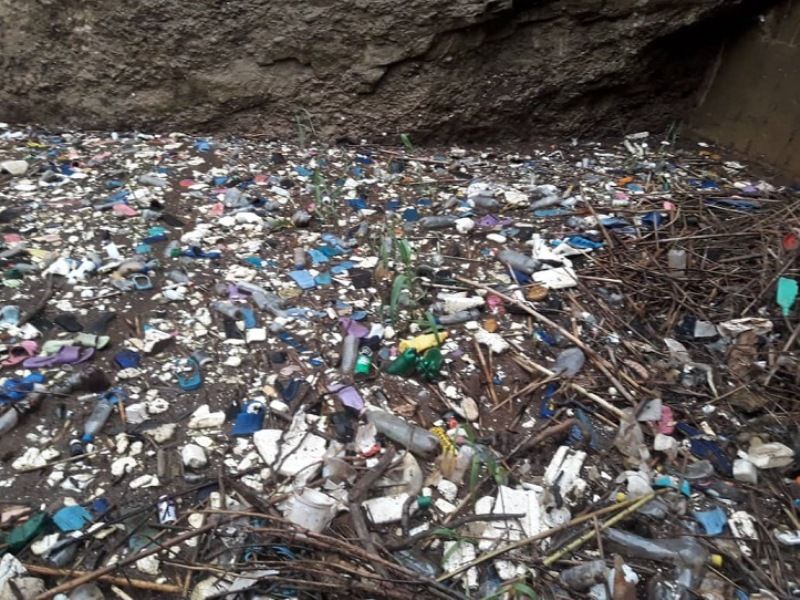  دریچه ورودی آب به تاسیسات شهید بهنام محمدی (مسجد سلیمان) پاکسازی شد