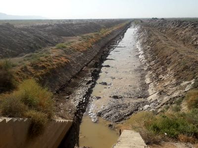  حوضچه رسوب‌گیر شبکه آبیاری شهید رجایی امیدیه لایروبی شد 