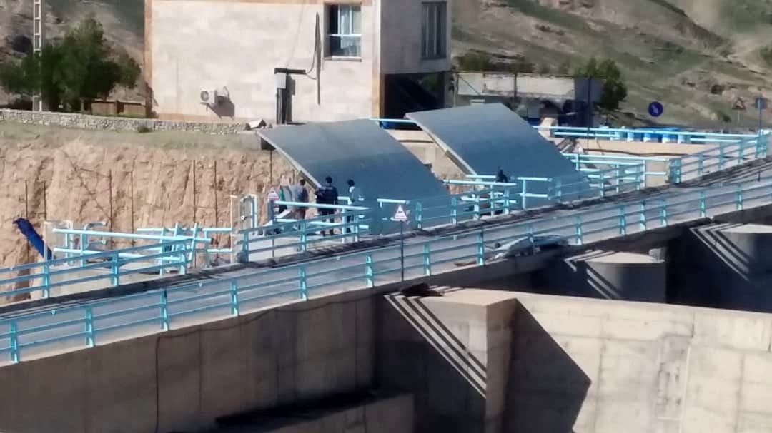 دریچه های سرریز سد مخزنی جره آماده بهره برداری شد