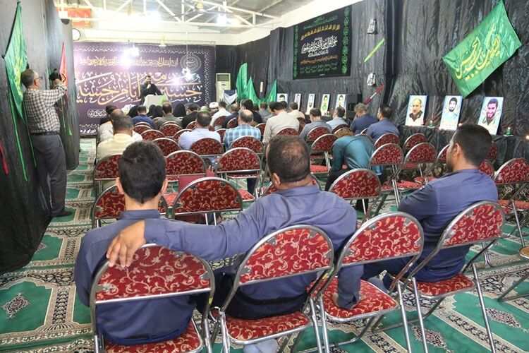 مراسم بزرگداشت هفته دفاع مقدس در شرکت آب جنوب شرق برگزار شد.