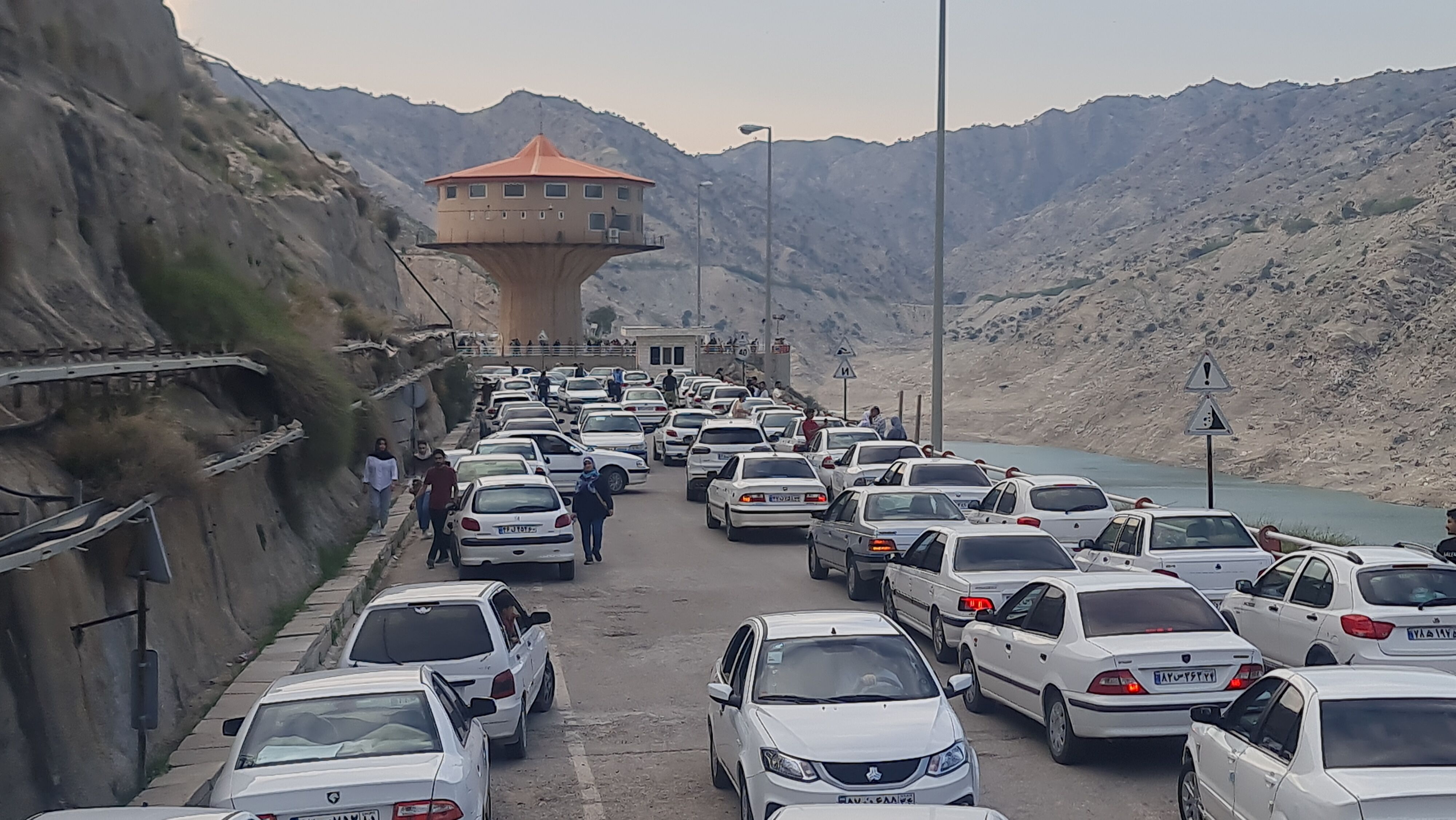 بیش از ۳۰۸ هزار نفر از مجموعه سد، نیروگاه و پلاژ مارون بازدید کردند