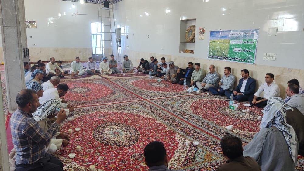 اطلاع رسانی و اقناع سازی کشاورزان شبکه آبیاری شاوور به رعایت ممنوعیت کشت‌های پر مصرف در تابستان ۱۴۰۱ همچنان ادامه دارد