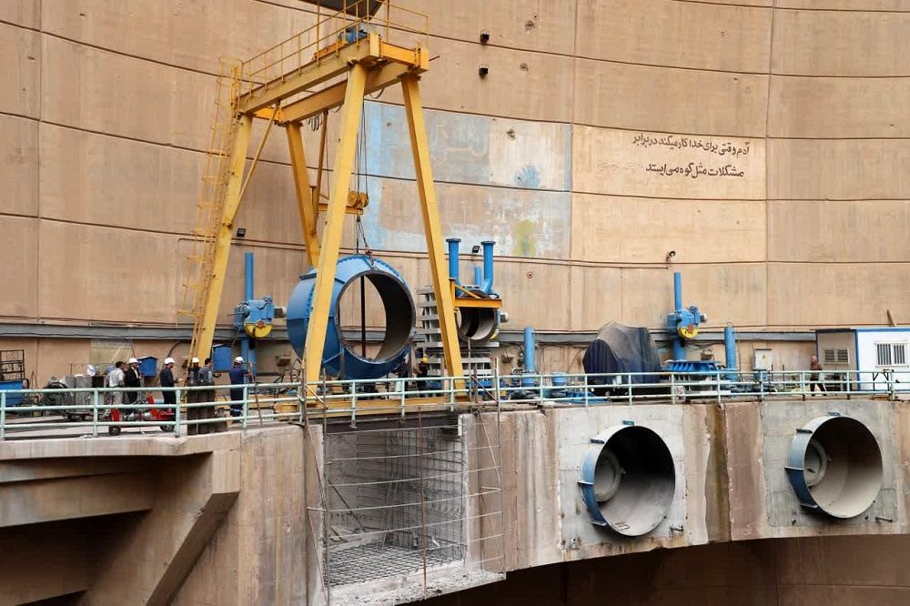 پایان عملیات اجرایی علاج بخشی سومین آبراهه تخلیه تحتانی سد دز  