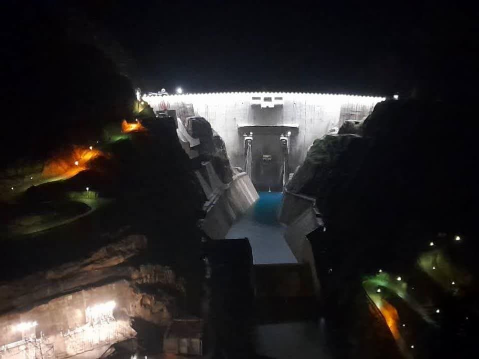 بهینه‌سازی سیستم روشنایی تاج سد و نیرگاه کارون ۳