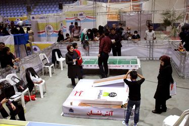 دومین جشنواره و مسابقات فناوری های نوین صنعت آب و برق در اهواز آغاز به کار کرد