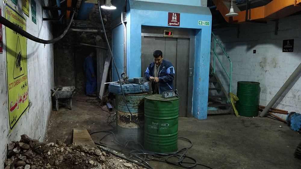 آغاز نصب آسانسور جدید در نیروگاه دز