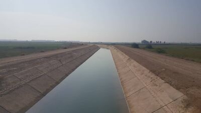 عملیات تسطیح، رگلاژ و علف چینی کانال غربی WMC شبکه آبیاری میان آب شوشتر انجام شد