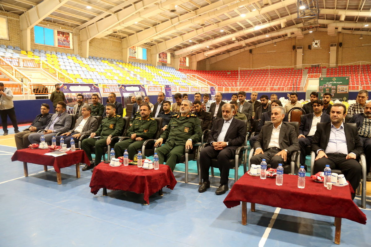 رزمایش کمک‌های مؤمنانه حوزه بسیج کارمندی شهید عباسپور در خوزستان با حضور فرمانده سپاه ولیعصر(عج) برگزار شد