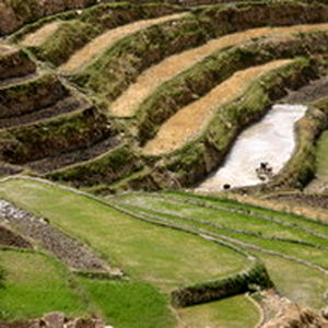 شناسایی کانالهای سنگی تاریخی در شرق شهرستان باغملک