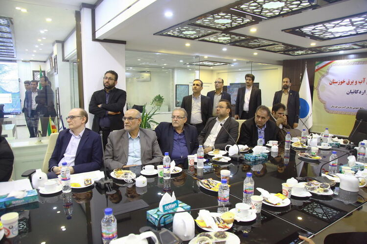 تصاویر افتتاح مرکز مانیتورینگ ایستگاه های هواشناسی و رونمایی از سامانه نرم افزارهای تخصصی صنعت آب