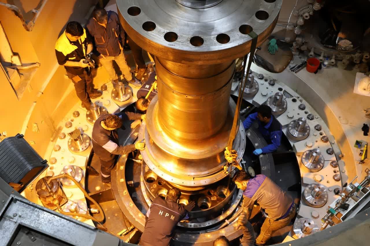 عملیات نصب شافت 22 تنی واحد شماره 3 نیروگاه سد دز انجام شد