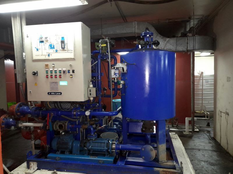 عملیات کنترل نشتی روغن تجهیزات نیروگاه و بازیافت روغن های دور ریز نیروگاه دوم سد شهید عباسپور انجام شد