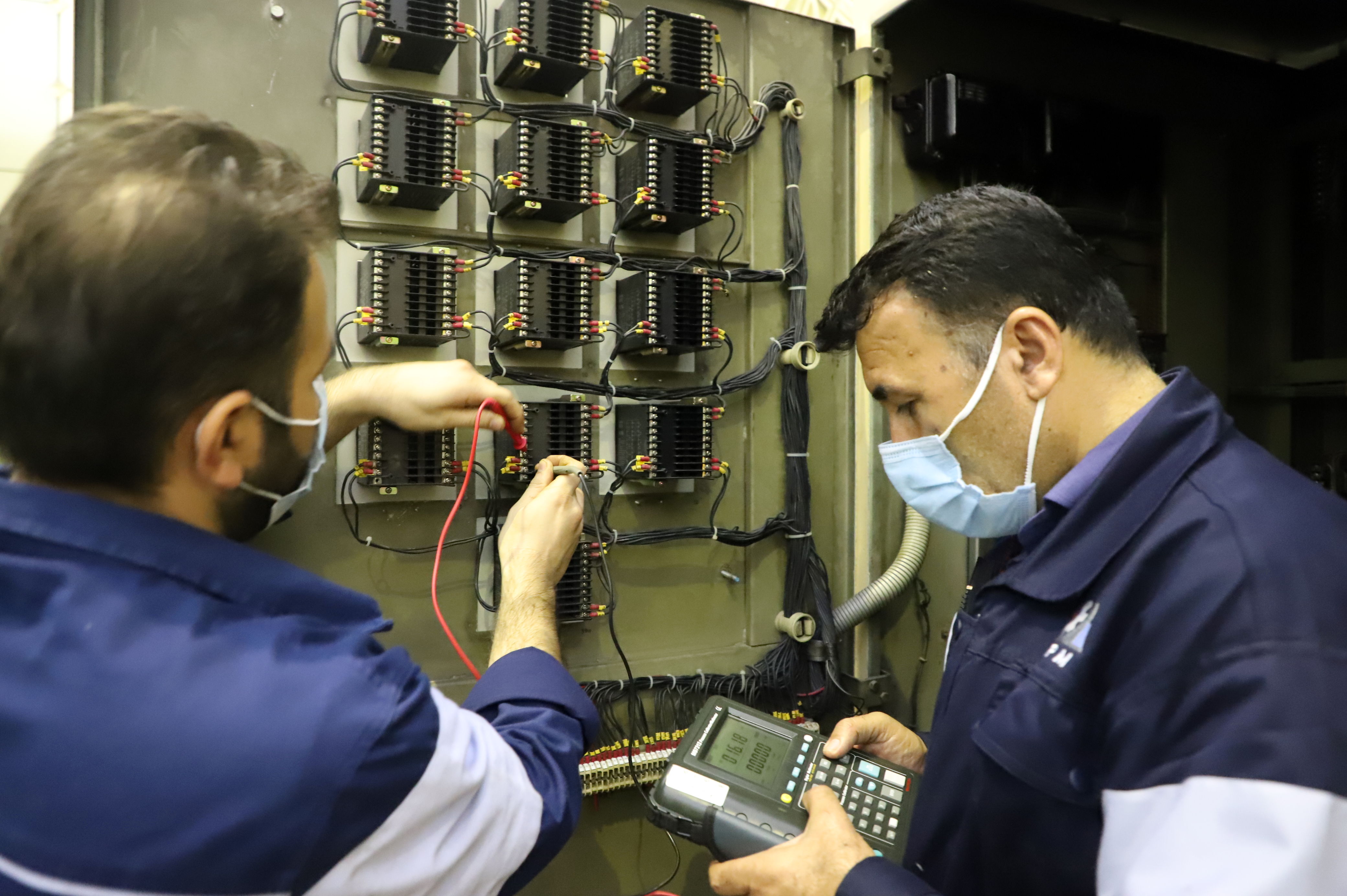 کالیبراسیون تجهیزات واحدهای 1 تا 4 نیروگاه کارون3 توسط شرکت تعمیرات نیروگاه های برق آبی انجام شد