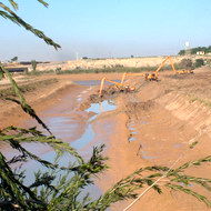 آبگیر ایستگاه پمپاژ سبیلی شبکه آبیاری دز لایروبی شد