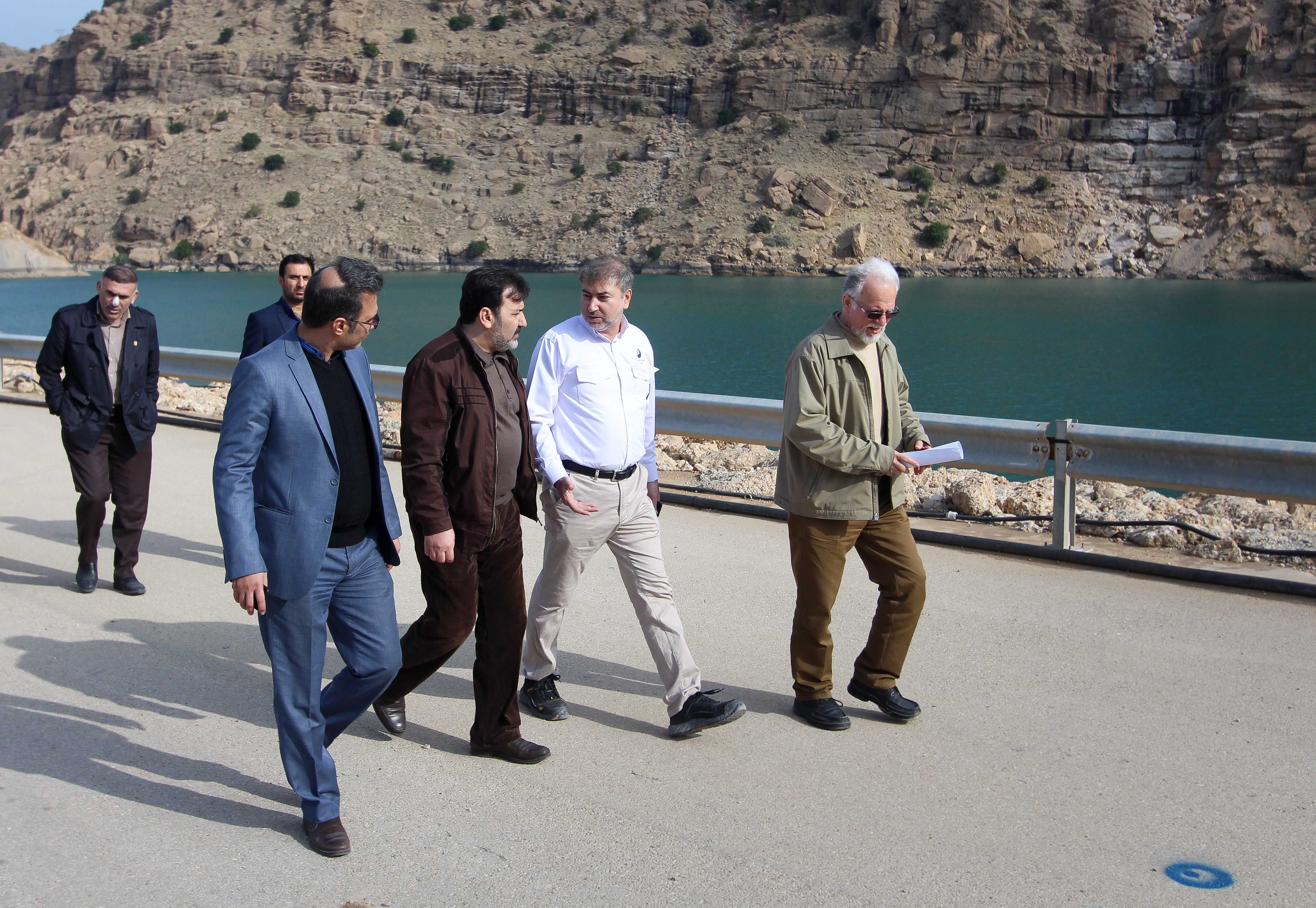  گزارش تصویری بازدید مدیرعامل سازمان آب و برق خوزستان از سد و نیروگاه مسجد سلیما ن/ 23 آذرماه 98 