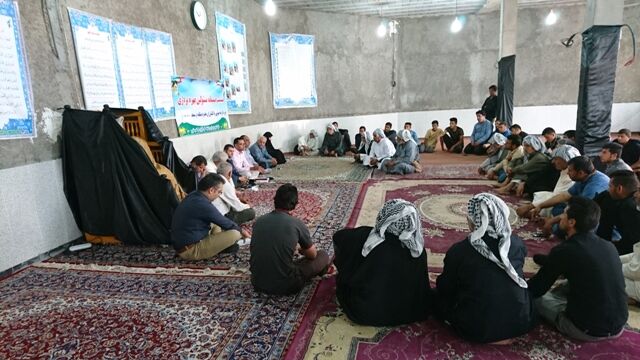 برگزاری نشست مسئولان شرکت آبیاری کرخه و شاوور با کشاورزان شبکه آبیاری عطابیه