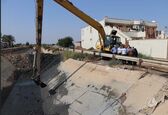 عملیات پاکسازی سیفون کانال MR شبکه حمیدیه انجام شد