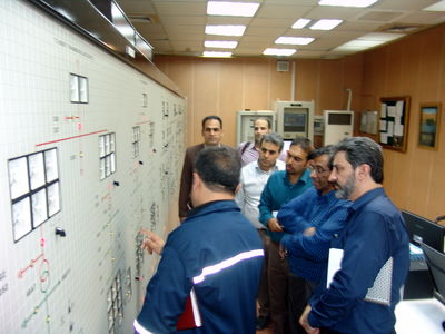 تلفیق تجربه ، علم و دانش در شرکت تعمیرات نیروگاه های برق آبی خوزستان 