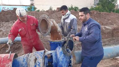 بسیج شرکت آب جنوب شرق در کمک رسانی به شهرستان کارون
