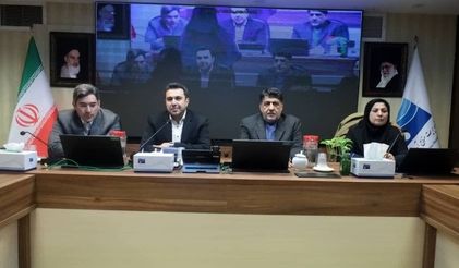 تقدیر از مدیرعامل سازمان آب و برق خوزستان در بیست‌ونهمین همایش ارائه دستاوردهای پژوهشی صنعت آب