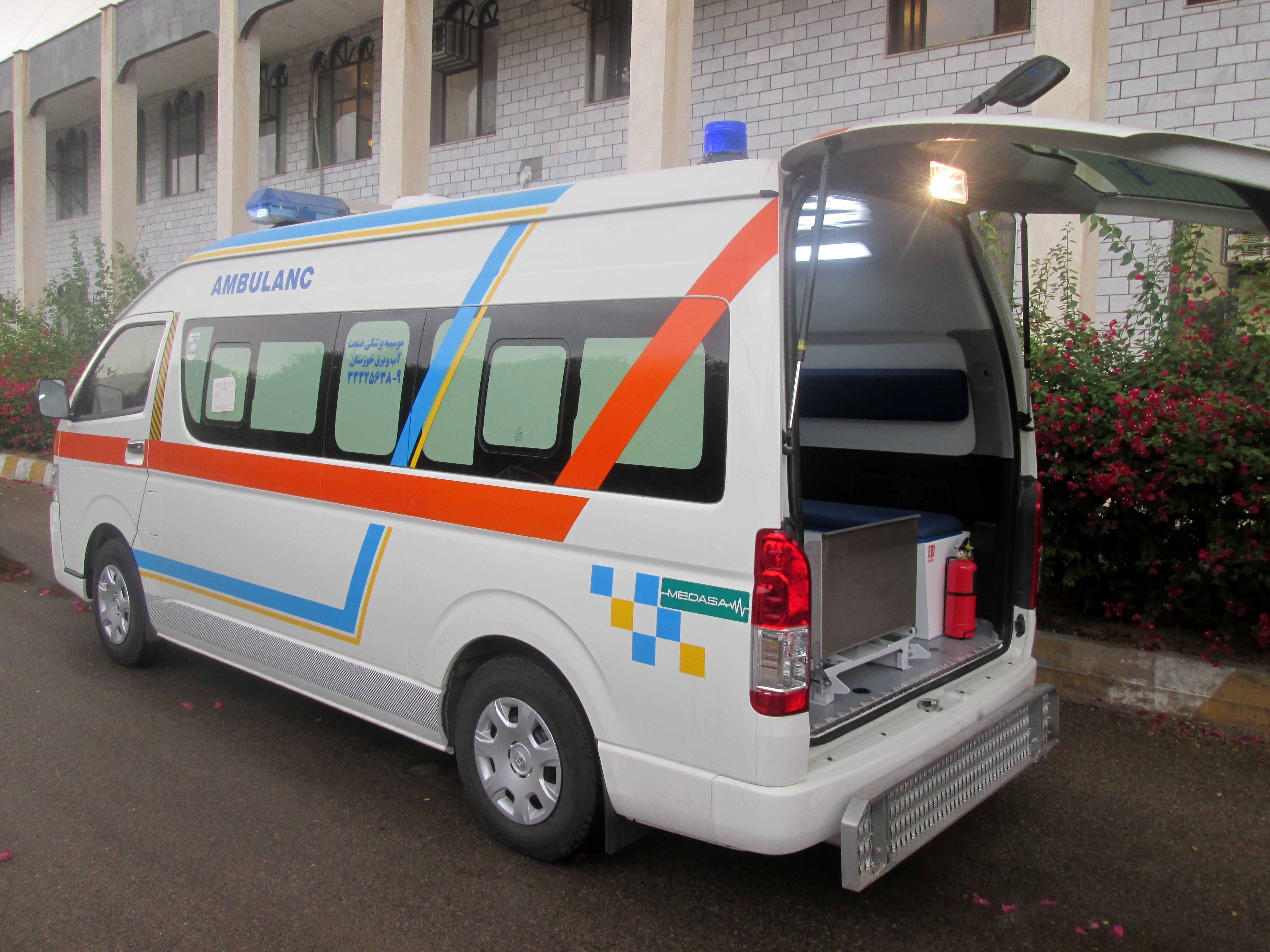 استقرار یک دستگاه خودرو آمبولانس مجهز به امکانات اورژانس در سد و نیروگاه شهید عباسپور 