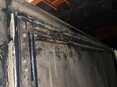 
رفع اشکال اساسی از آب بند استاب لاگ های  پایاب نیروگاه دوم سد شهید عباسپور
