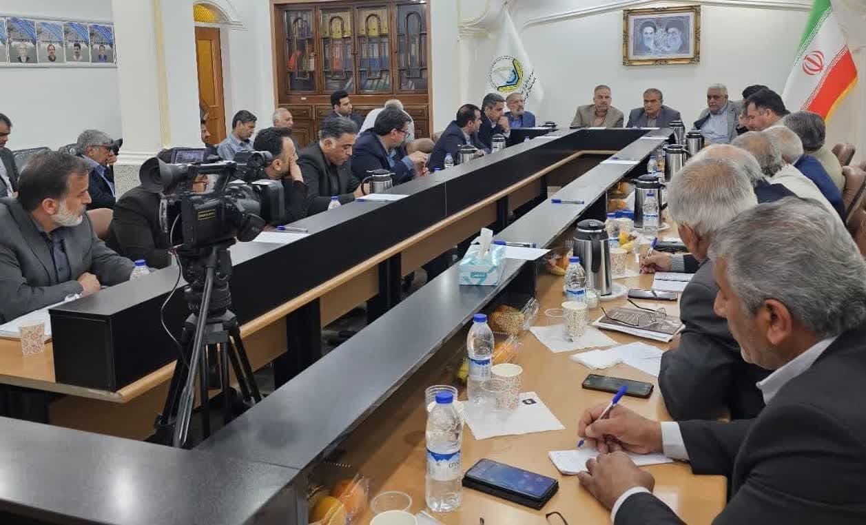 نشست مدیریت مشارکتی حوضه آبریز دز با حضور مسئولان و نمایندگان کشاورزان برگزار شد