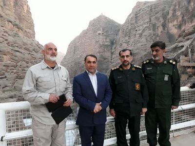 بازدید فرماندهان قرارگاه کربلا وتیپ 3 حضرت ولیعصر (عج) از سد دز       