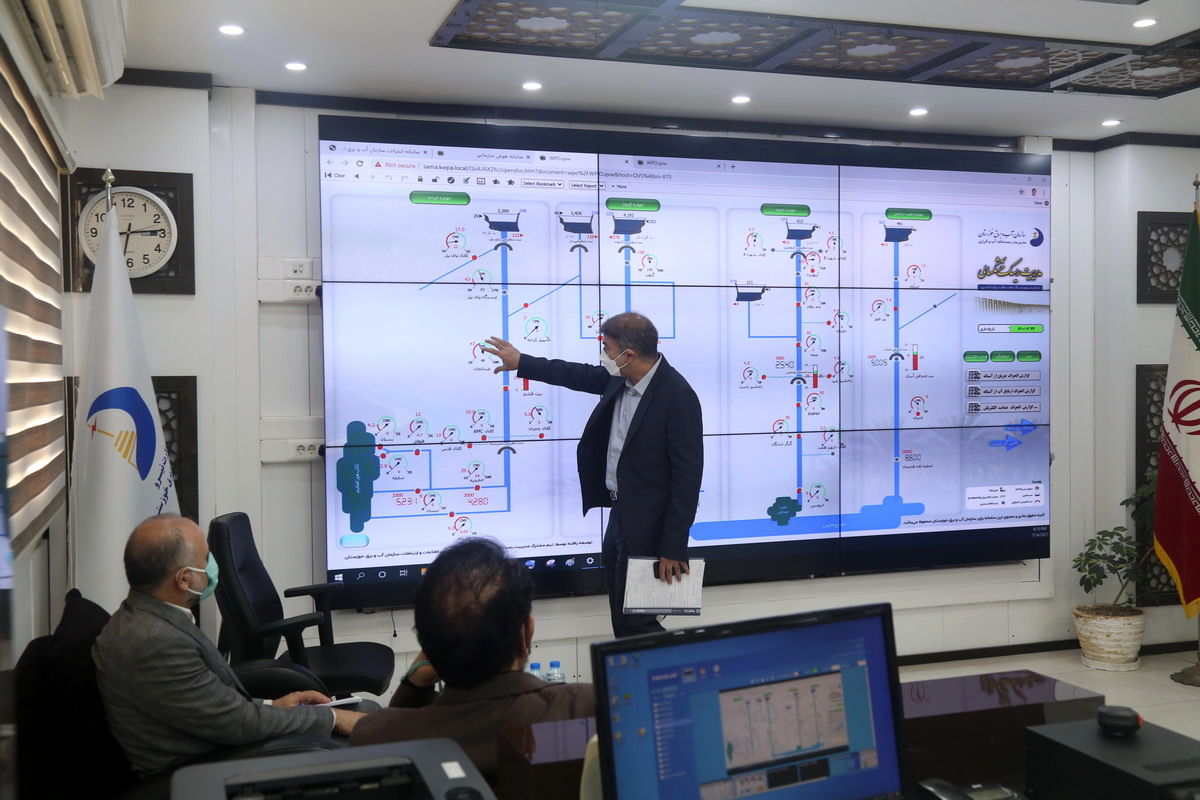 بازدید معاون سازمان بازرسی کل کشور از رصدخانه آب و انرژی سازمان آب و برق خوزستان
