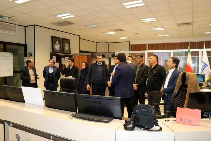 پایش دستگاه شتاب نگاری در سد و نیروگاه کرخه
