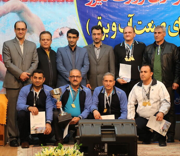 تیم شنای سازمان آب و برق خوزستان، قهرمان مسابقات امدادی وزارت نیرو شد