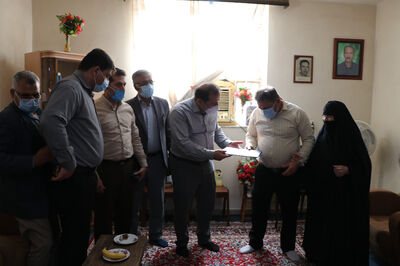 دیدار و تجلیل از خانواده شهدا به مناسبت هفته بسیج 