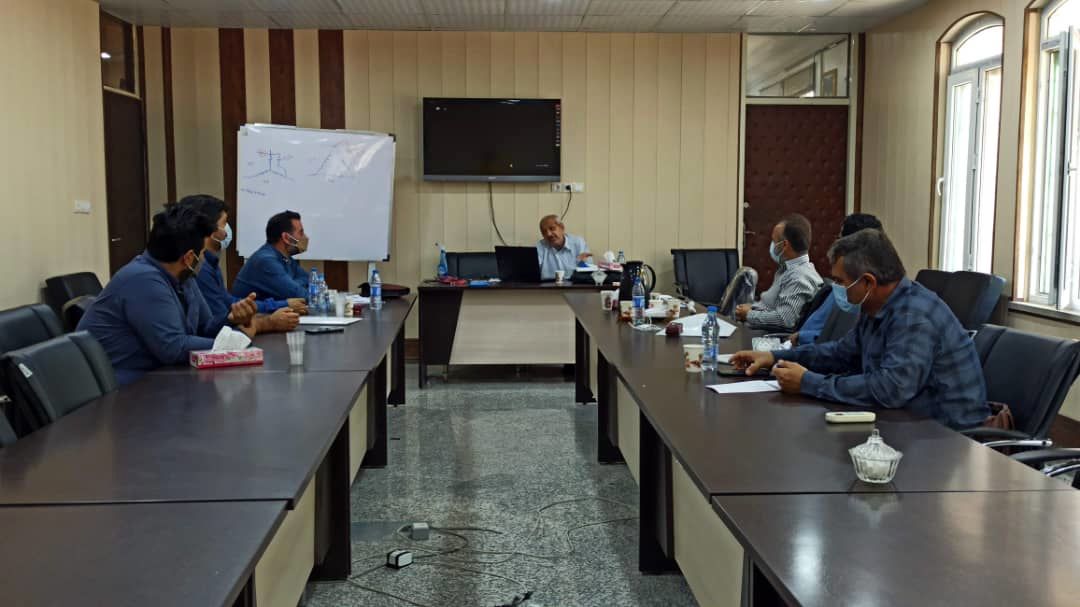 دوره آموزشی اصول نقشه کشی و نقشه خوانی مدارات الکتریکی در شرکت بهره برداری زهره و جراحی برگزار شد