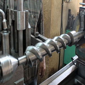 پمپ هیدرولیک نیروگاه مسجدسلیمان توسط متخصصان داخلی بازسازی شد