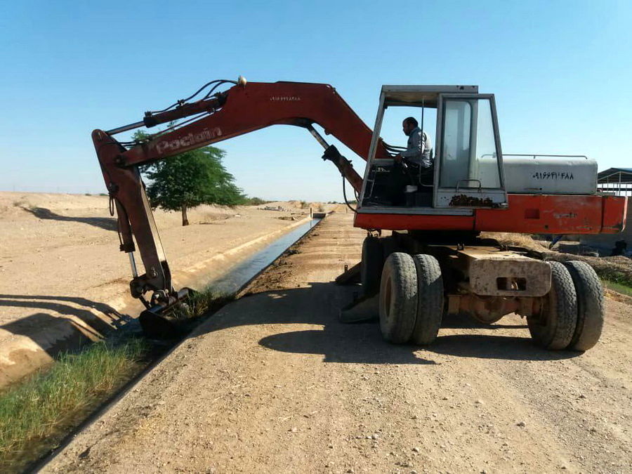 لایروبی بیش از 200 کیلومتر از کانال ها و زهکش های شبکه آبیاری کرخه شمالی