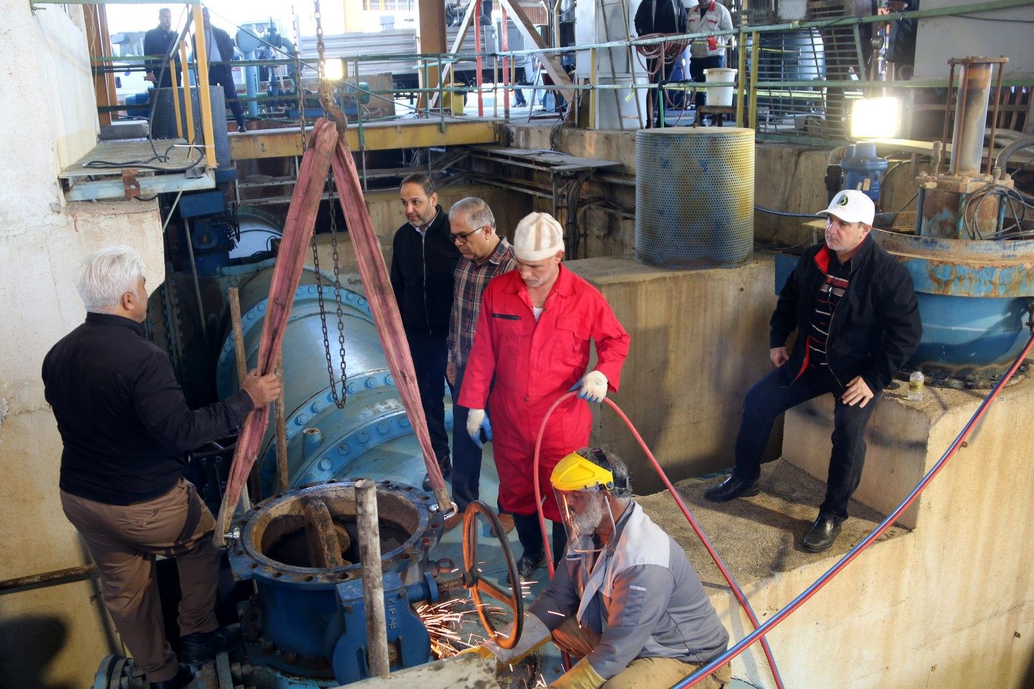 عملیات تعمیر و بازسازی شیر پروانه ای ۱۸۰۰ اسکله آبگیر کوت امیر