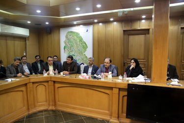 نشست مدیرعامل سازمان آب و برق خوزستان با معاونان، مشاوران، مدیریت های مستقل و مدیران عامل شرکت های طرف قرارداد با سازمان