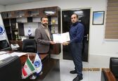 تجلیل از مدیرعامل شرکت آبرسانی غدیر خوزستان بعنوان مدافع سلامت در ورزش کارگری خوزستان