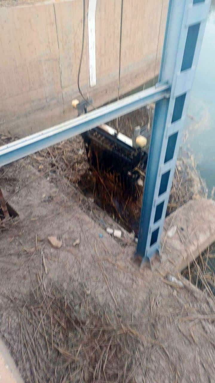 جمع‌آوری و حمل نی‌های حاصل از پاکسازی سردهانه کانال AMC