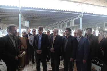 پاسداشت روز شهید با حضور مقامات سازمان آب و برق خوزستان در گلزار شهدای اهواز