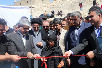 آبرسانی پایدار به روستای طلاور با حفر چاه ۷۰ متری محقق شد
