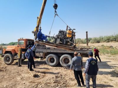  برخورد با برداشت کنندگان غیر مجاز آب در شبکه های آبیاری شمال خوزستان 