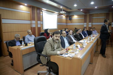 نشست نماینده ویژه مقام معظم رهبری با مسئولان استانی در باره طرح 550 هزار هکتاری