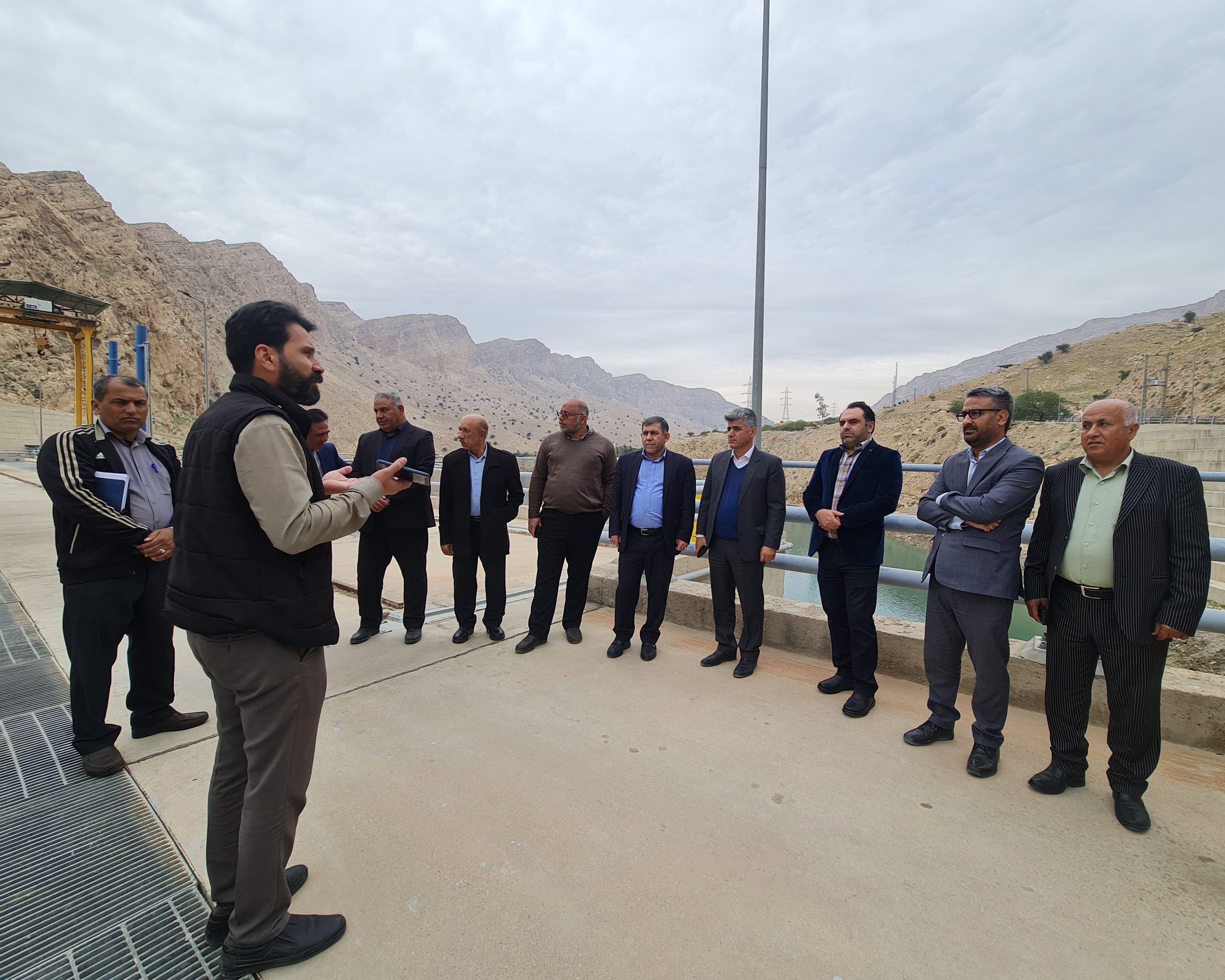 بررسی مسائل و مشکلات کشاورزان شبکه جایزان و فجر