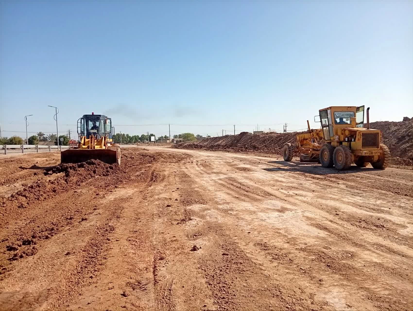 اجرای عملیات پاکسازی ، تسطیح و رگلاژ محوطه سد سلولی بالادست رودخانه بهمنشیر