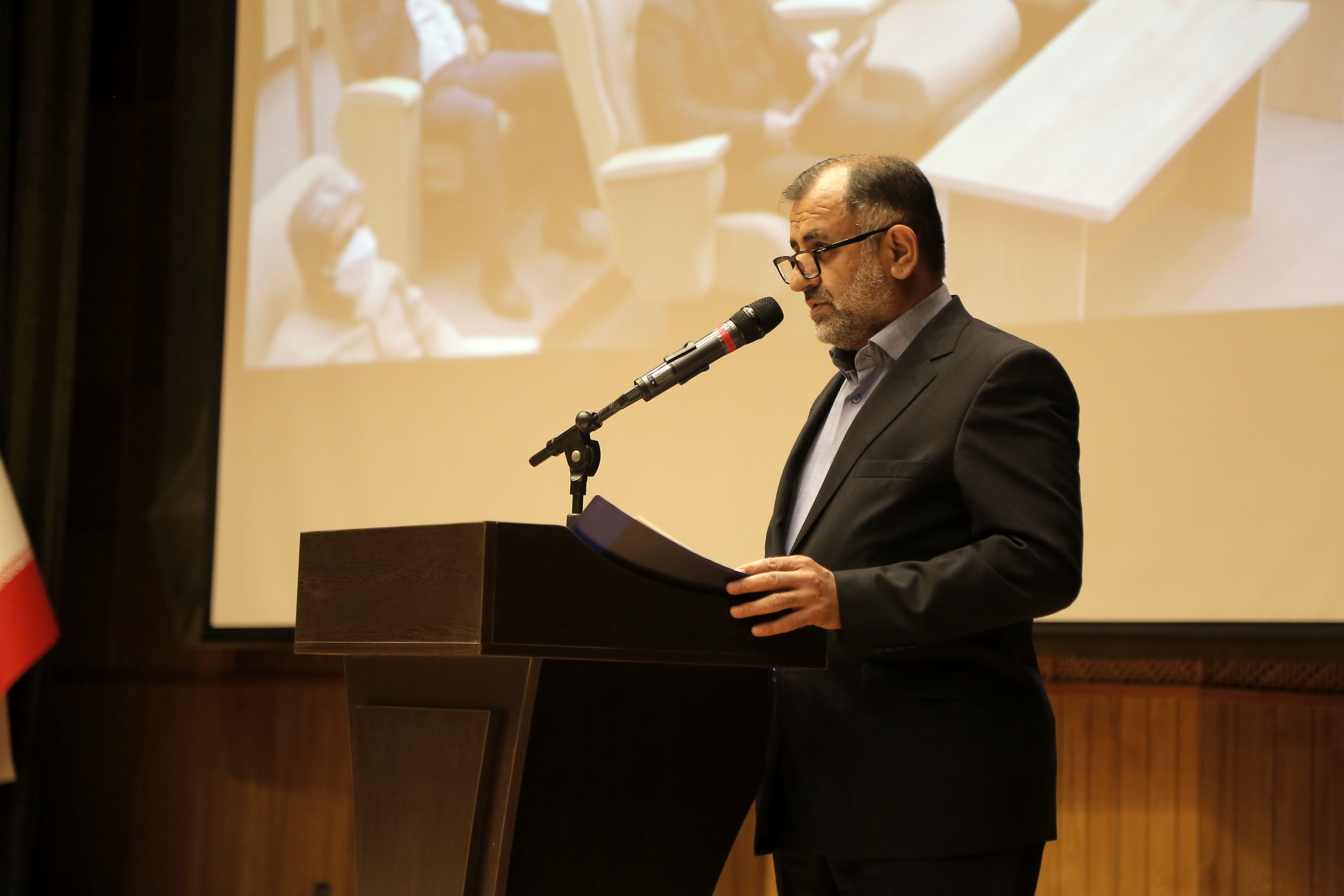 محدودیت کشت، فرادستگاهی است