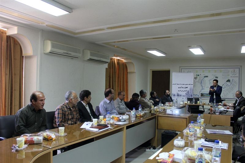 برگزاری دوره آموزشی اقتصاد مقاومتی در شرکت آبیاری کارون بزرگ