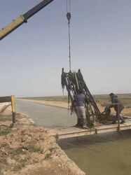 جلبک زدایی کانال آبرسانی شرکت آب جنوب شرق